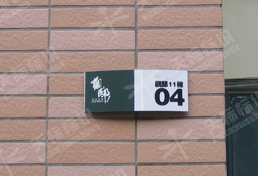 С^(q)ΘǗ572